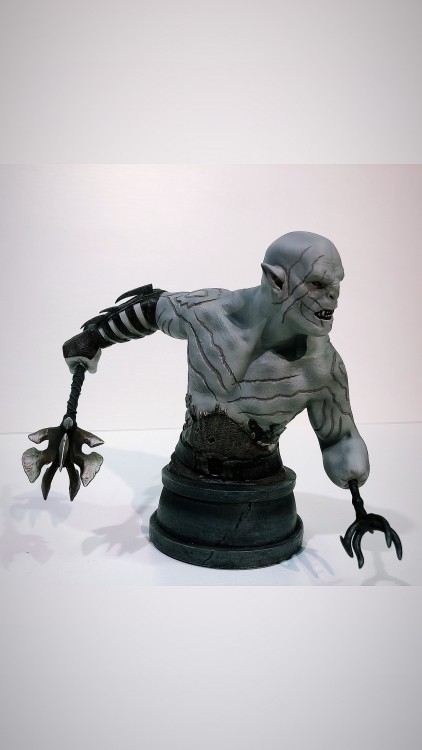 Статуетка AZOG Statue The Hobbit 18 cm Limited Edition
