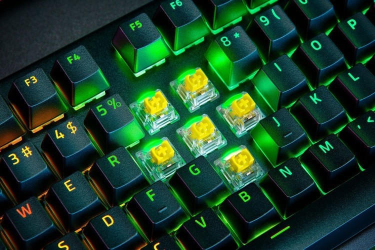 Клавіатура механічна RAZER BlackWidow V4 PRO Wireless, Yellow Switch (RZ03-04681800-R3M1)