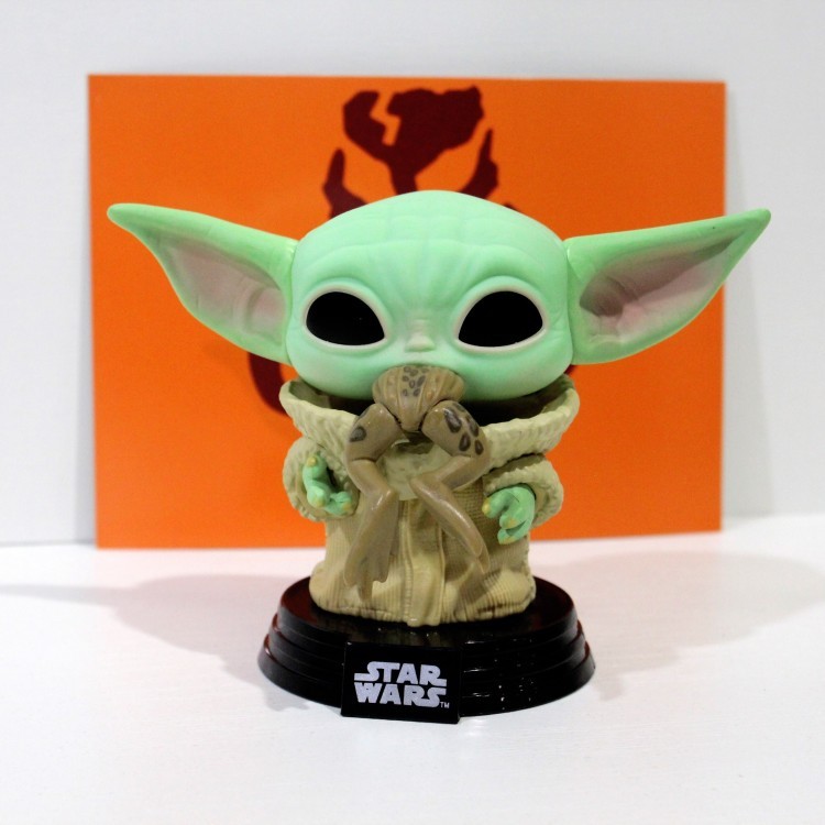 Фигурка Funko Pop Star Wars: Mandalorian The Child Yoda with Frog