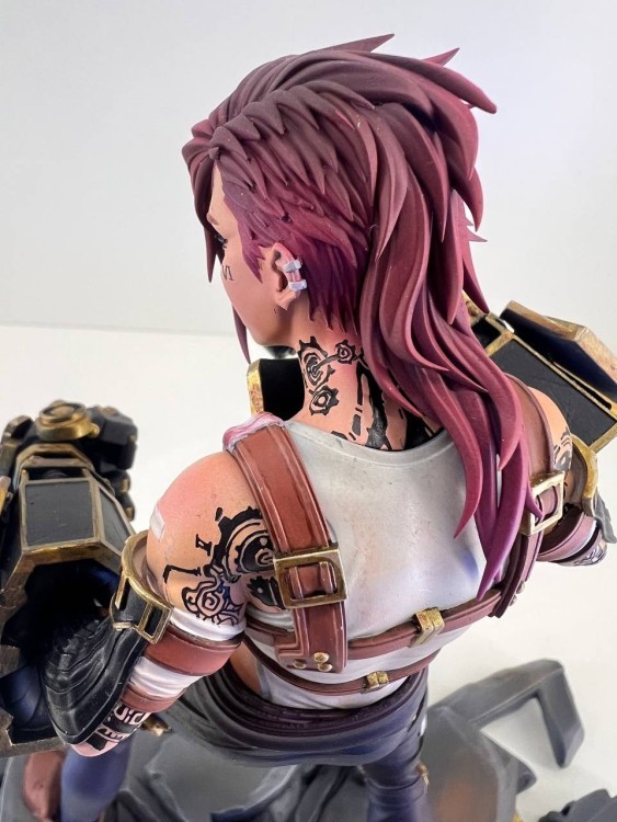 Фігурка VI League of Legends 21см ручна робота