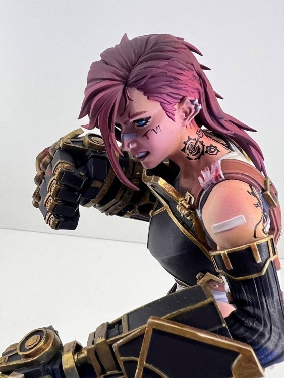 Фігурка VI League of Legends 21см ручна робота