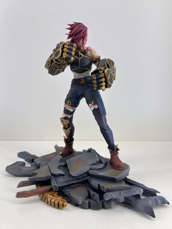 Фігурка VI League of Legends 21см ручна робота