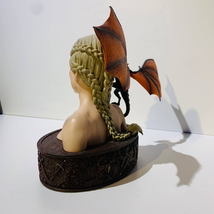 Фігурка Daenerys Bust Dark Horse Deluxe Game of Thrones Gentle Giant Studios #442